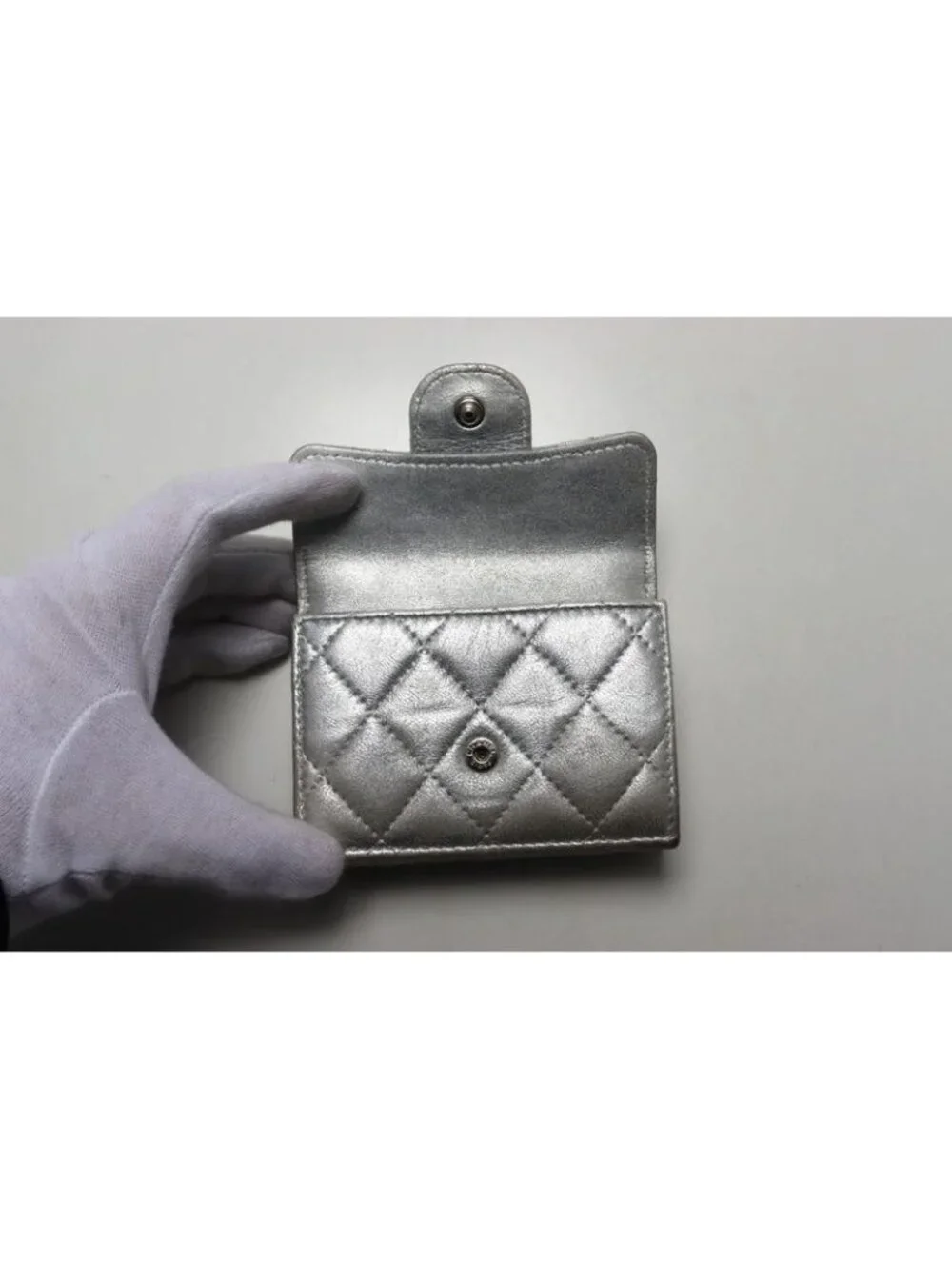 Chanel 31 Quilted Leather Trifold Wallet - Picture 5 of 10